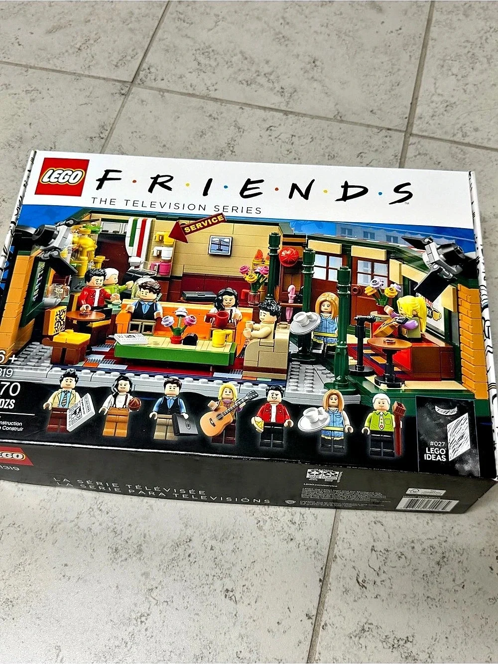 LEGO Ideas Friends Central Perk Building Set 21319 OPEN BOX